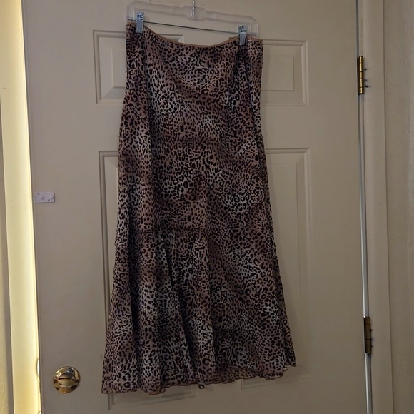 Metro Wear Dresses & Skirts - Vintage leopard-print sheer maxi skirt
